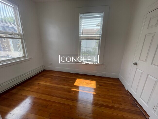 7 Greenville St unit 3, Boston, MA 02119 - photo 4