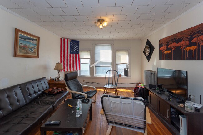 54 Brainerd Rd unit 3, Allston, MA 02134 - photo 4