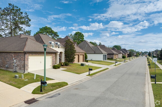Rows of cottage-style homes add charm to Acadiana Wood, Lafayette.