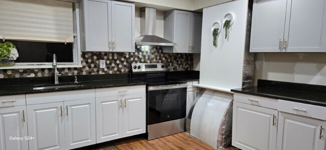 2229 Capouse Ave, Scranton, PA 18509 - photo 2