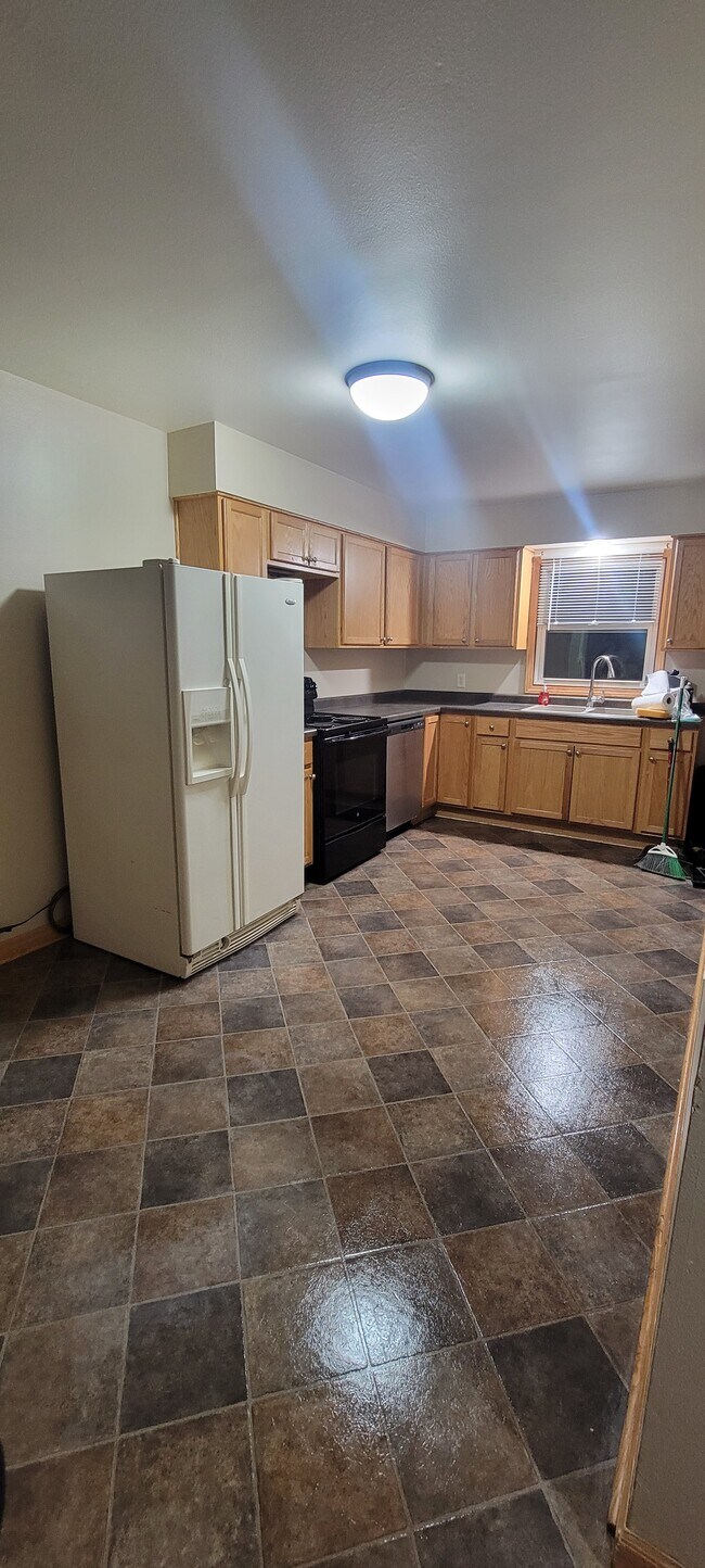 3374 Stein Blvd unit 3374, Eau Claire, WI 54701 - photo 7