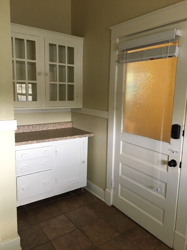 1004 Scott St unit 6, Little Rock, AR 72202 - photo 5