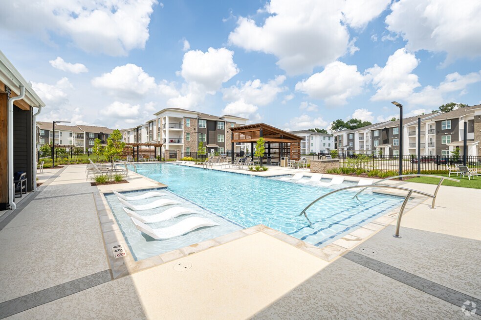 Resort Style Pool