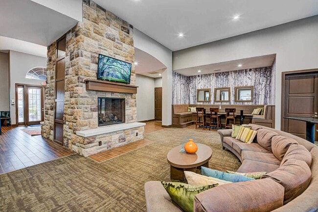 The Domain at Bennett Farms, Zionsville, IN 46077 - photo 5