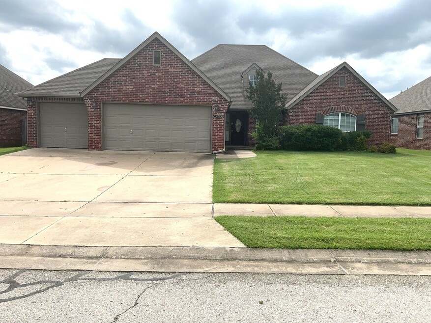 4560 S 204th Ave E, Broken Arrow, OK 74014 - photo 1