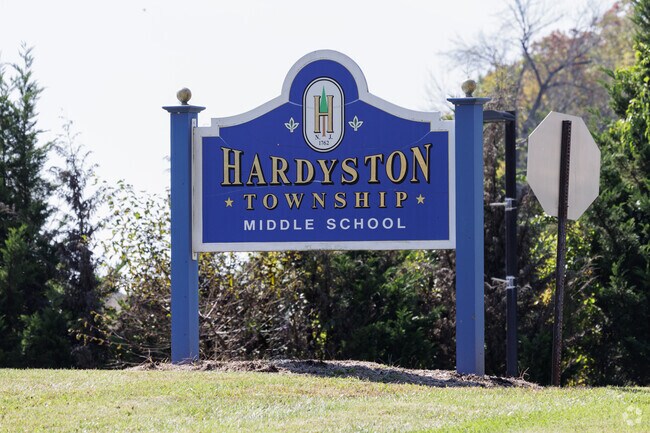 Hardyston Township Middle School in Hamburg, NJ teaches 274 students in grades 5-8.