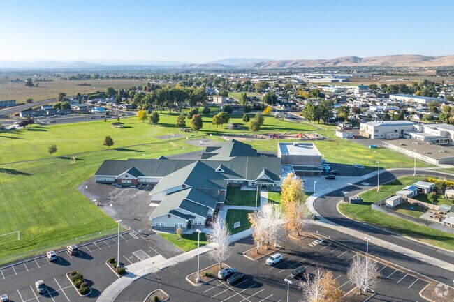 A welcoming entrance is seen at Moxee Elementary School.