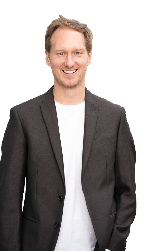 Agent Photo