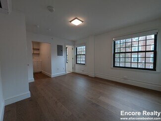 1200 Massachusetts Ave Unit 116, Cambridge, MA 02138