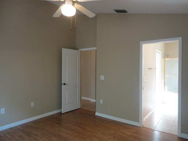 2722 Billingham Dr, Land O Lakes, FL 34639 - photo 5