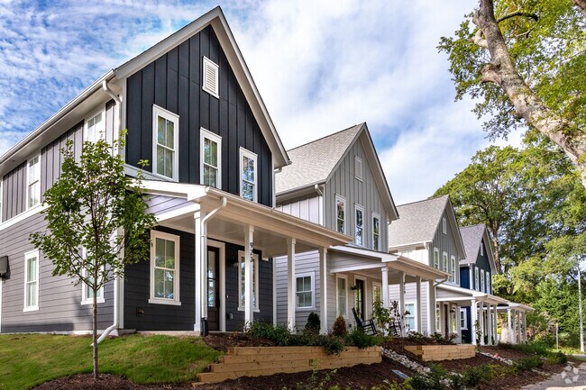 The Northgate neighborhood is conveniently located to Duke University and UNC.