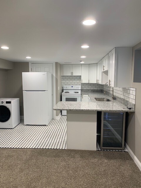 819 W 43rd St, Indianapolis, IN 46208 - photo 5