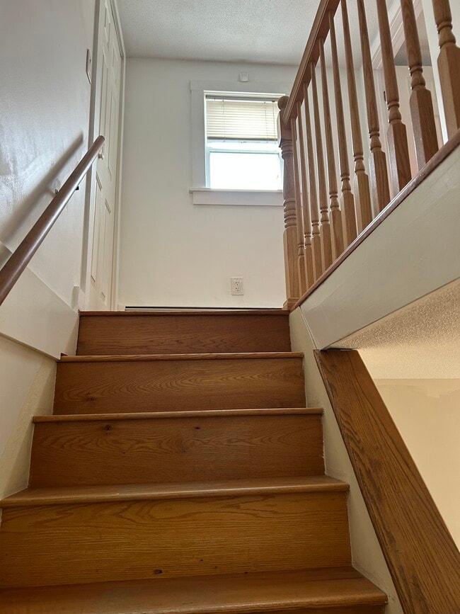 392 Back Ashuelot Rd, Winchester, NH 03470 - photo 4