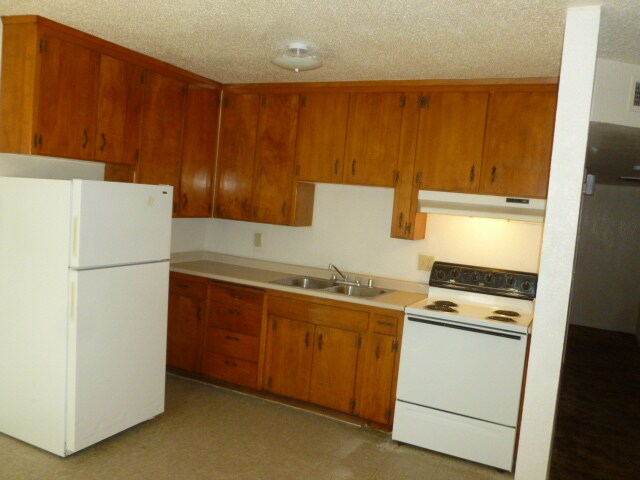 212 W Dakota Ave unit 212-D, Fresno, CA 93705 - photo 6
