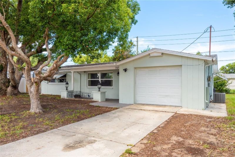 3547 Morley Dr, New Port Richey, FL 34652 - photo 1