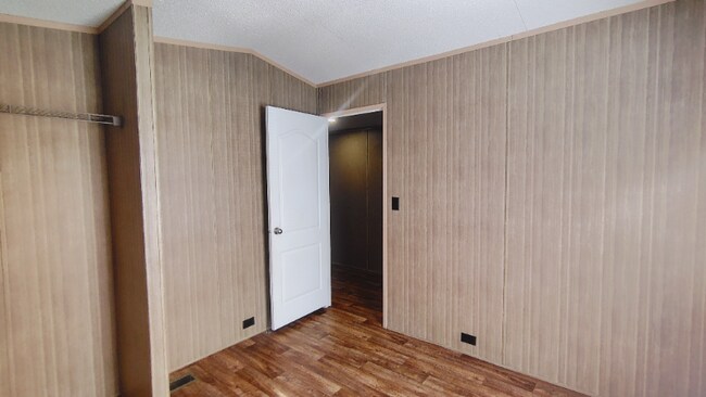 4842 SW Topeka Blvd, Topeka, KS 66609 - photo 5