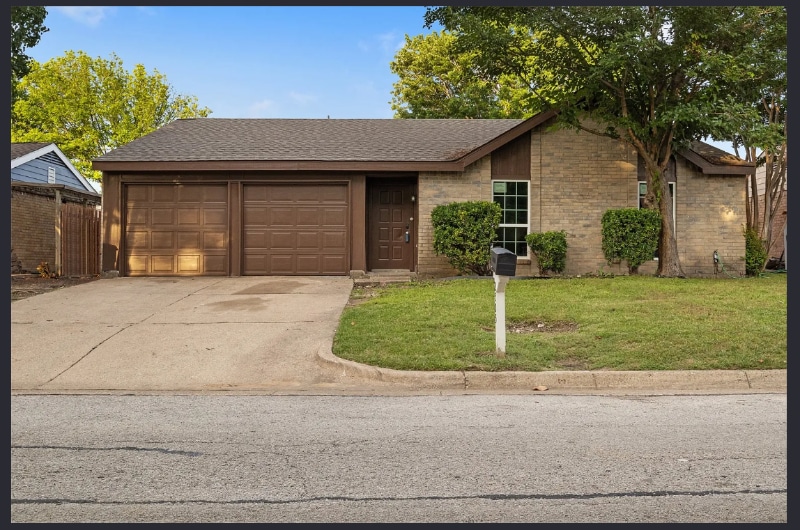 2505 Clearwood Dr, Arlington, TX 76014 - photo 1