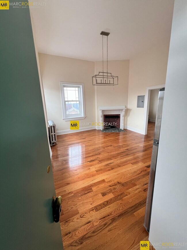 95 Mount Vernon St Unit 51, Boston, MA 02108