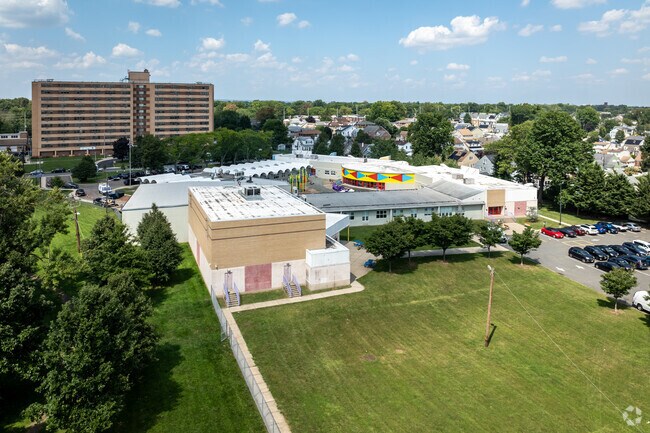 School No. 4 is a well rated public school in Linden, NJ.