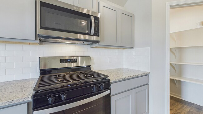 300 Oak Heights Dr, Duson, LA 70529 - photo 4