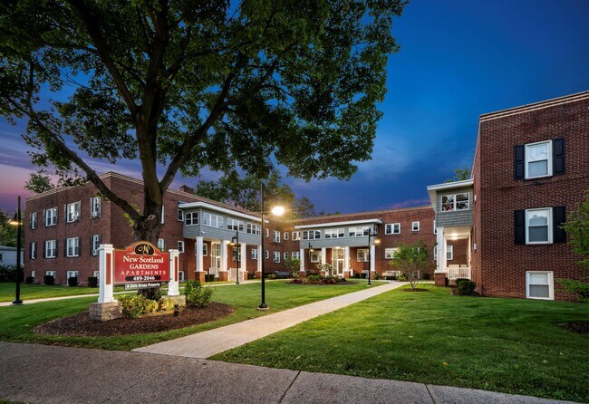 Park Row and New Scotland Gardens Apartments, Albany, NY 12208 - photo 3