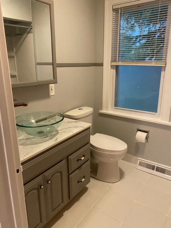 174 Lakewood Dr, Avon Lake, OH 44012 - photo 5