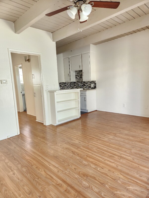 1909 N Beachwood Dr Unit 14, Los Angeles, CA 90068