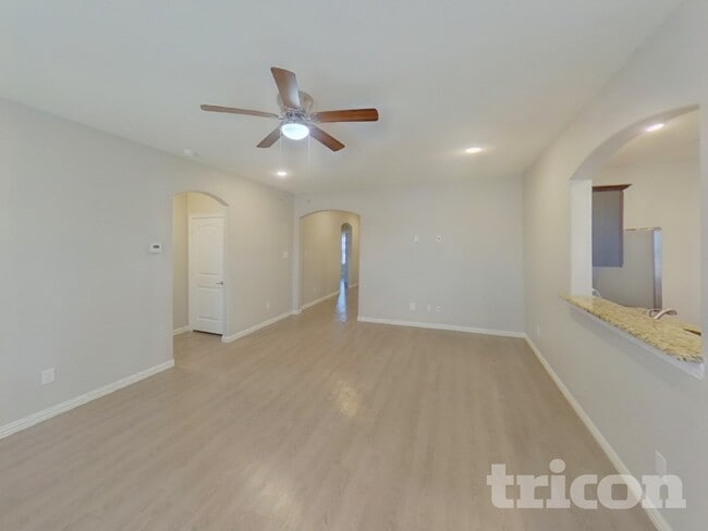 110 Columbia St, Farmersville, TX 75442 - photo 3