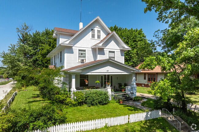 Charming 3 story homes that sit on corner lots can be found in the Elmhurst neighborhood.