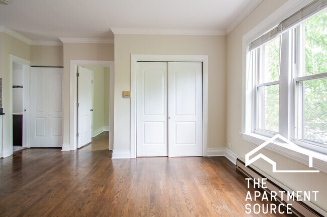 660 W Roscoe St unit 3, Chicago, IL 60657 - photo 6