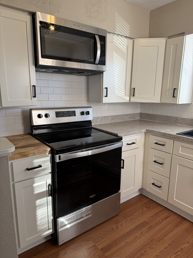 509 E Mill St, Fortville, IN 46040 - photo 7