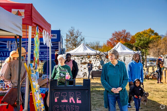 Locals of Whetstone are just a short drive from the weekly farmers market in Sierra Vista.