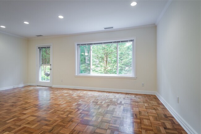 130 Sherman Rd, Chestnut Hill, MA 02467 - photo 4