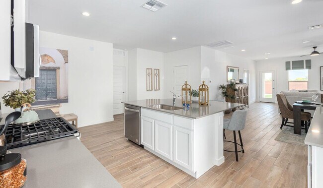 12208 E Morris Carson Dr, Vail, AZ 85641 - photo 5