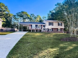 5786 Northspring Dr, Ellenwood, GA 30294