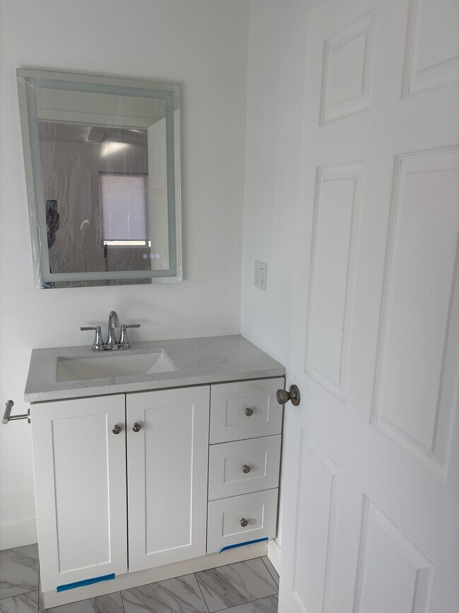 23316 Balmoral Ln unit 318, West Hills, CA 91307 - photo 5