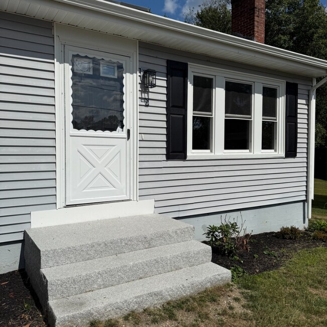 6 Prince St, Cumberland Center, ME 04021 - photo 5