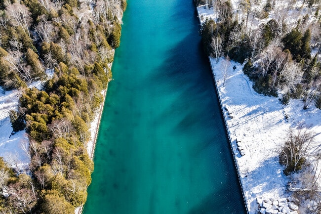 A canal runs through Sturgeon Bay that connects Green Bay to Lake Michigan.