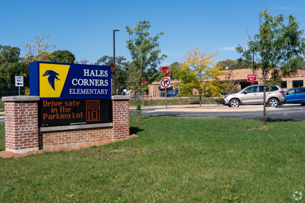 Hales Corners Elementary School, Rankings & Reviews