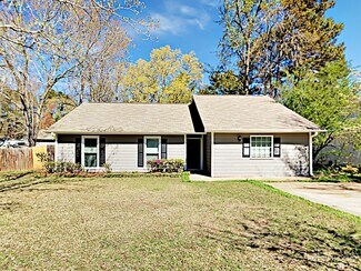 26 Maid Lynn Ct, Irmo, SC 29063