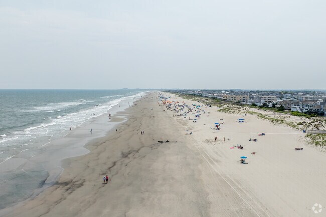 The long beaches in Stone Harbor are some of the cleanest in the Jersey shore.