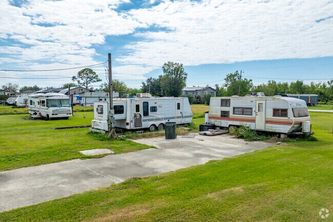 Many Chauvin residents choose to live in RV's, a sound decision when hurricanes are a threat.