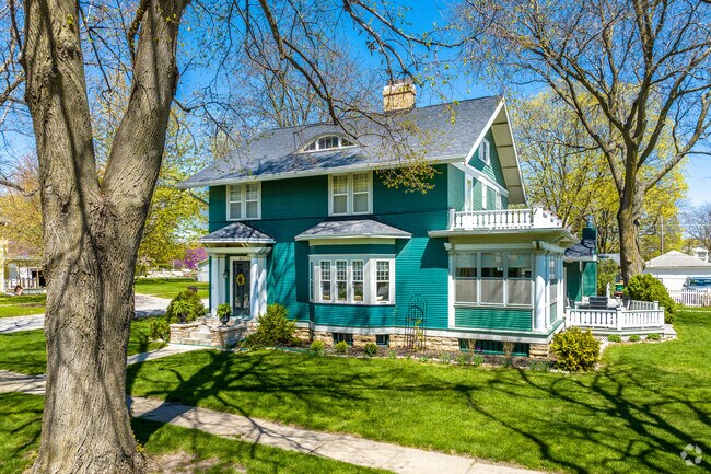 Original homes updated with bold colors are commonplace in the neighborhoods of Winterset.