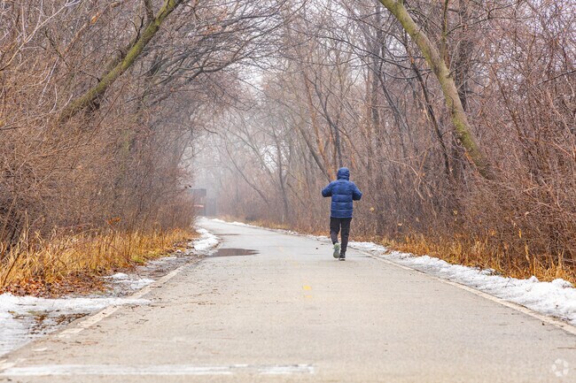 Runners can hop on the Skokie Line Trail at Sauganash Park.