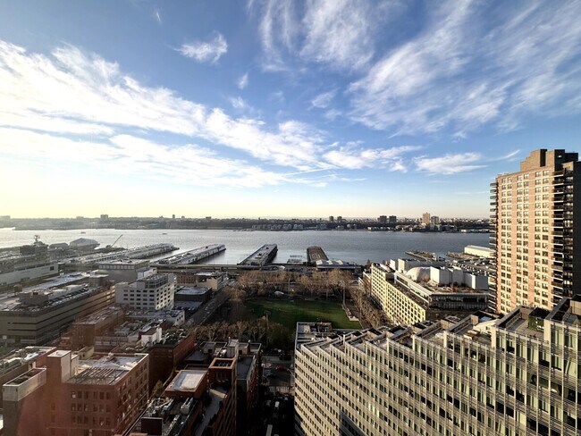 56 8th Ave unit ID1051280P, New York, NY 10014 - photo 7