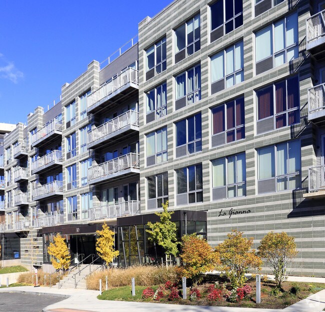 La Gianna - 10 Dekalb Ave, White Plains, NY | Homes.com