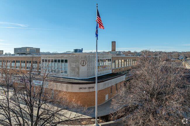 Lincoln Center Elementary is located in South St. Paul, Minnesota.