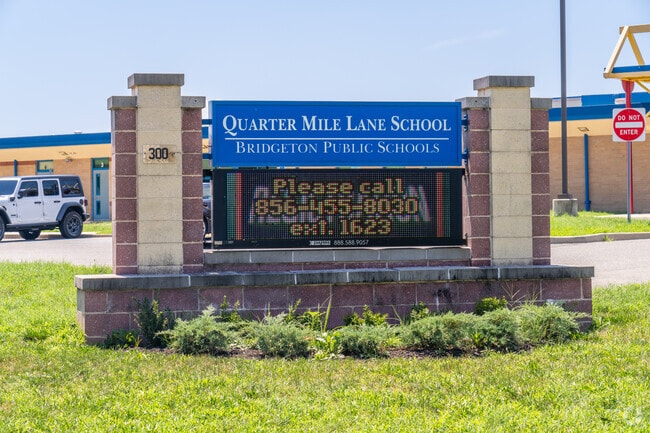Quarter Mile Lane Elementary features a student to teacher ratio of 12 to 1.