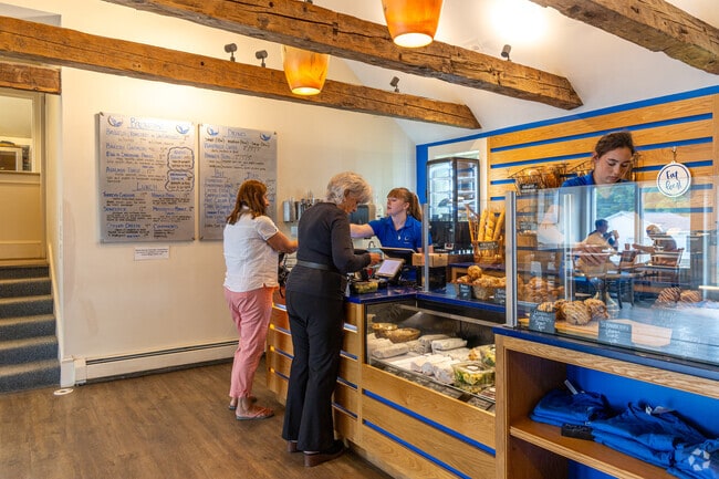 The Blue Loon Bakery in nearby New London is a popular local spot for the fresh bakery items.