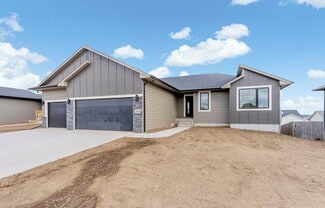 616 N Yankee Ave, Sioux Falls, SD 57110